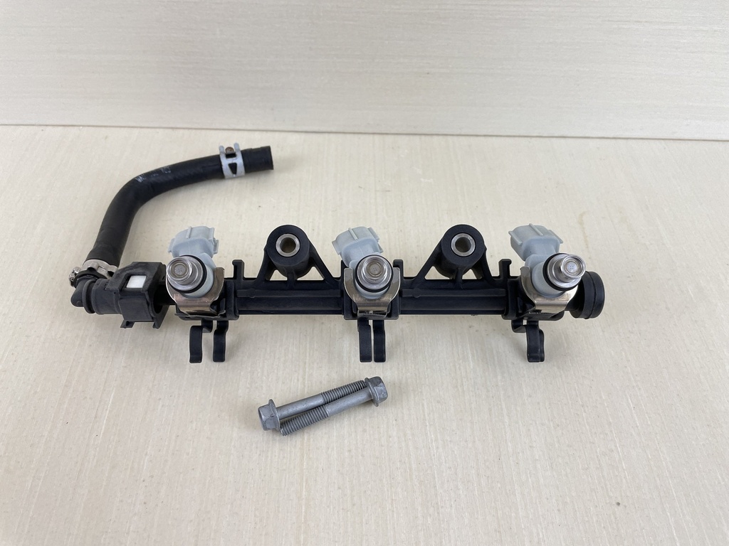 2013 Yamaha 40HP 4 Stroke Outboard Fuel Injector Set With Delivery Pipe 6BG-13761-00-00