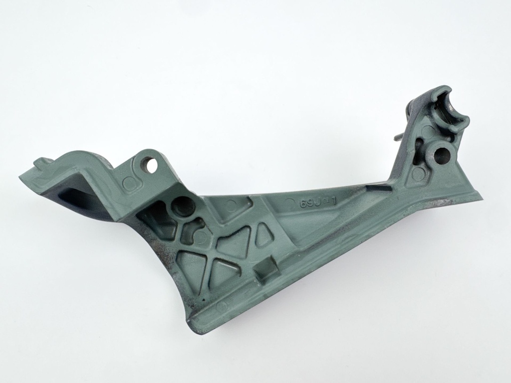 2003 Yamaha 225 HP 4 Stroke Outboard Cable Cover Plate 69J-42738-01-5B OEM