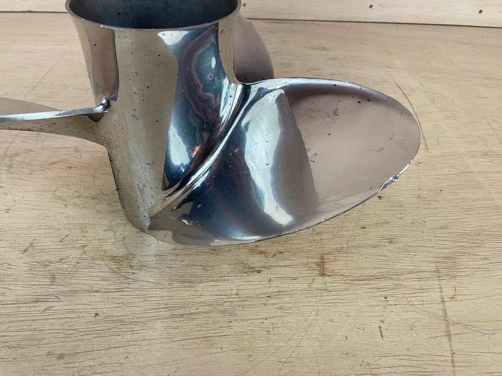 Evinrude Rebel TBX 15 3/4 x 15" RH Stainless Steel Propeller 3 Blade 763984