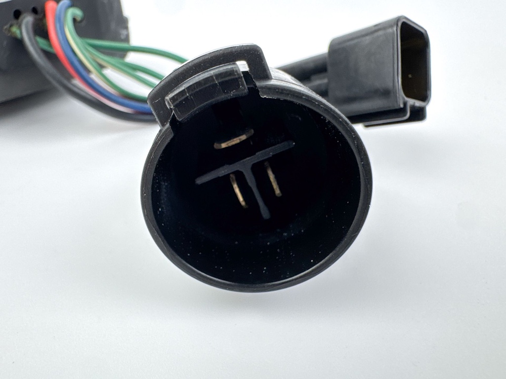 2002 Yamaha 50 HP 4 Stroke Outboard Rectifier & Regulator 64J-81960-00-00 OEM