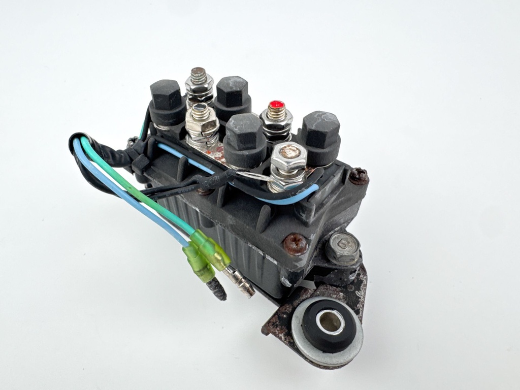 2002 Yamaha 50 HP 4 Stroke Outboard Trim Tilt Relay 6H1-81950-00-00 OEM