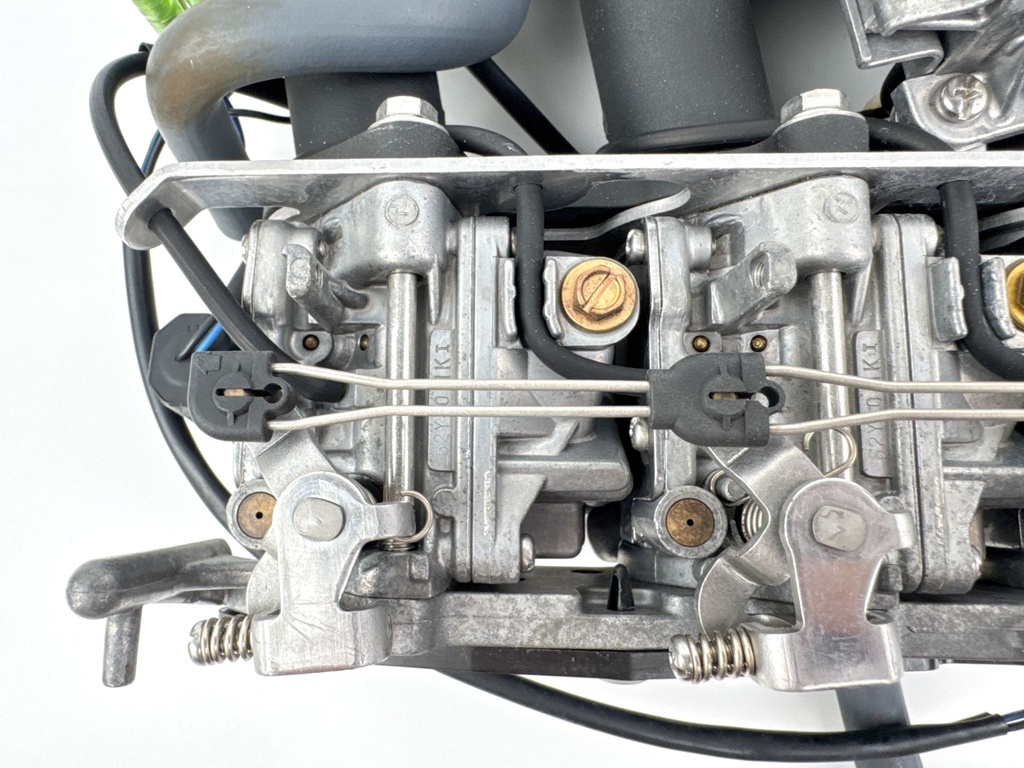 2002 Yamaha 50 HP 4 Stroke Outboard Carburetor Set 62Y-14901-40-00 OEM