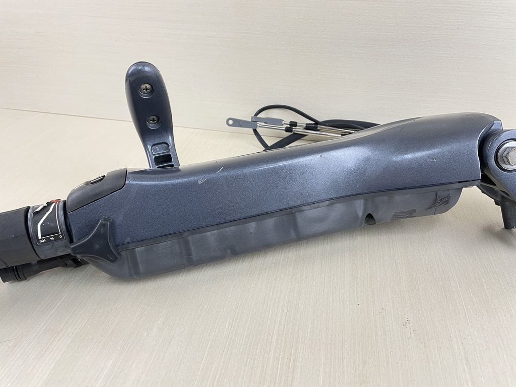 2013 Yamaha 40HP F40 4 Stroke Outboard Big Tiller Handle Steering 6X4-42103-5C-00