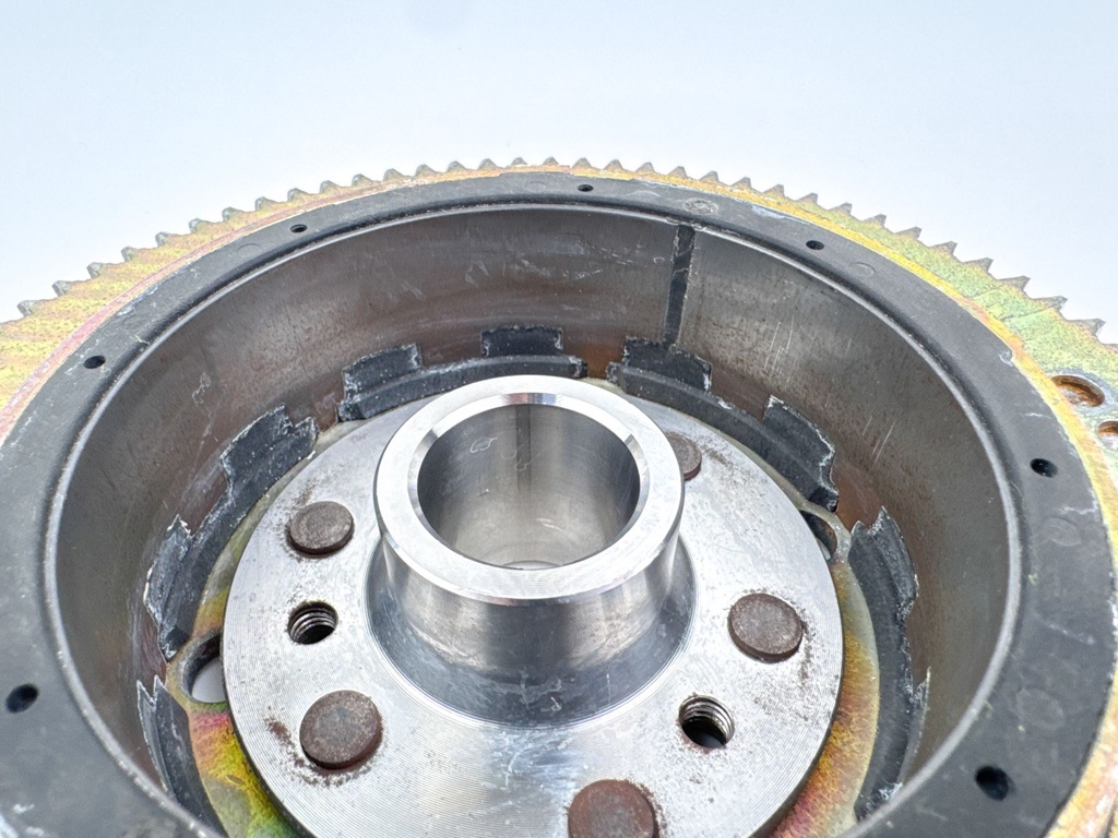 2002 Yamaha 50 HP 4 Stroke Outboard Flywheel Rotor 64J-85550-00-00 OEM