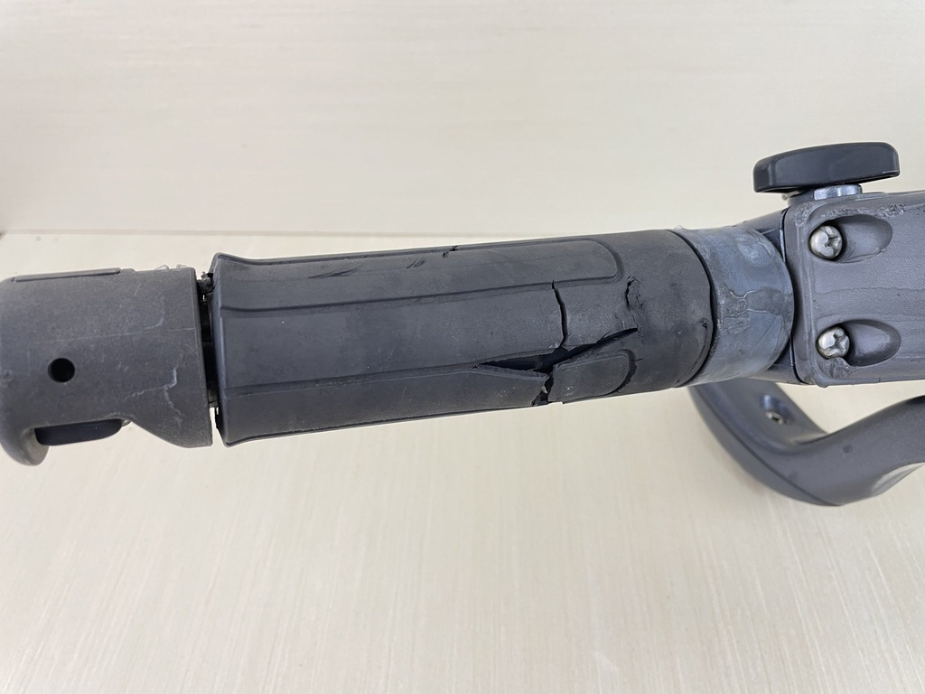 2013 Yamaha 40HP F40 4 Stroke Outboard Big Tiller Handle Steering 6X4-42103-5C-00