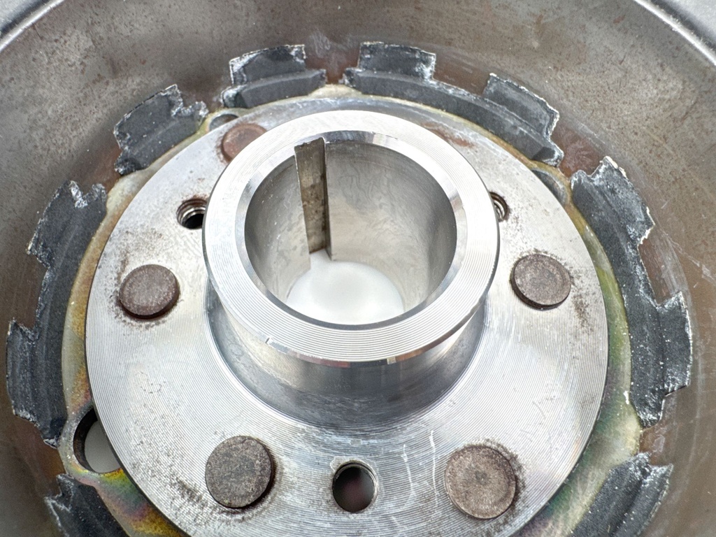 2002 Yamaha 50 HP 4 Stroke Outboard Flywheel Rotor 64J-85550-00-00 OEM