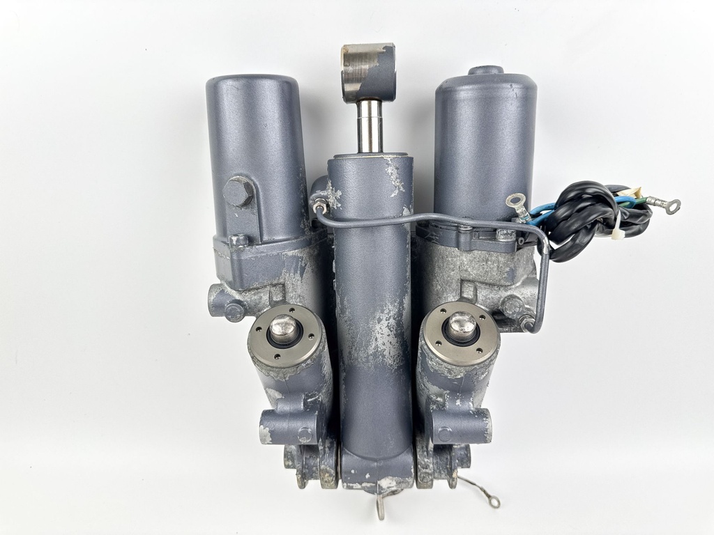 02-18 Yamaha 200 225 250 300 HP 4 Stroke Outboard Power Trim Tilt Unit
