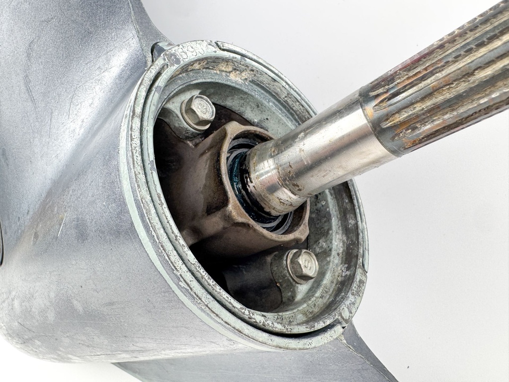 Yamaha 200 225 HP 4 Stroke Outboard 25" XL Lower Unit Gear Case RH 2002-2015