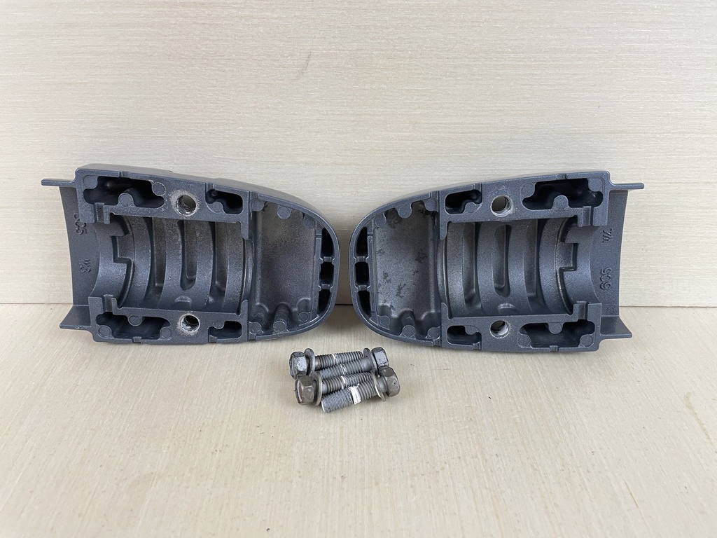 2013 Yamaha 40HP F40 4 Stroke Outboard Lower Engine Motor Mount Cover Set 6C5-44552-00-8D