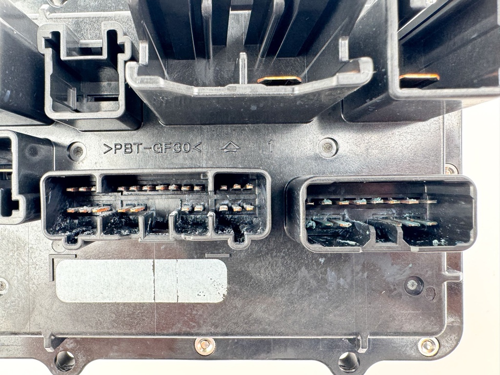 2013 Yamaha 250 HP 4 Stroke Outboard Fuse Box 6CB-82170-00-00 OEM