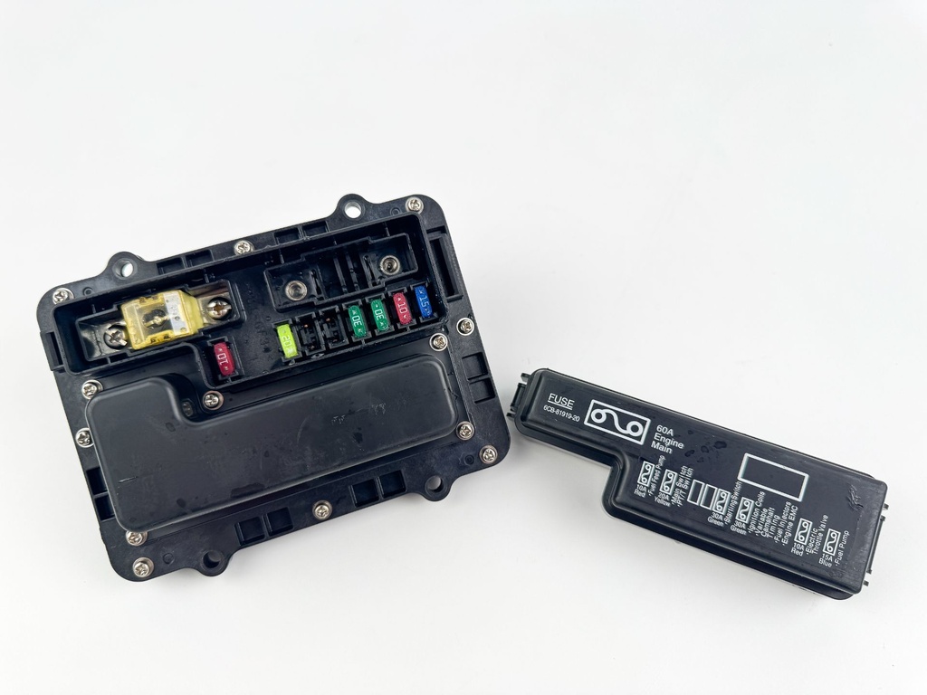 2013 Yamaha 250 HP 4 Stroke Outboard Fuse Box 6CB-82170-00-00 OEM