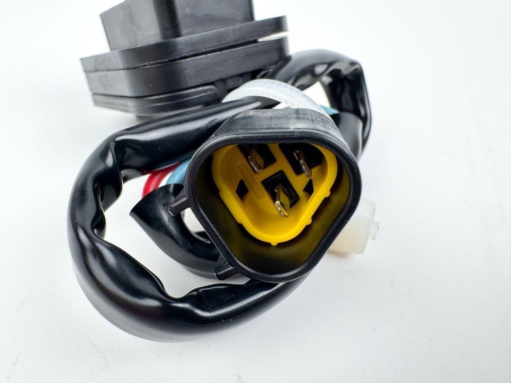 2013 Yamaha 250 HP 4 Stroke Outboard Trim Switch 69J-82563-00-00 OEM