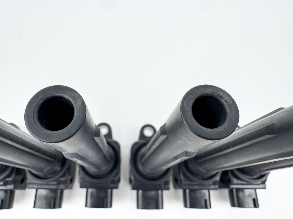 2013 Yamaha 250 HP 4 Stroke Outboard Ignition Coil Set 6CB-82310-00-00 OEM