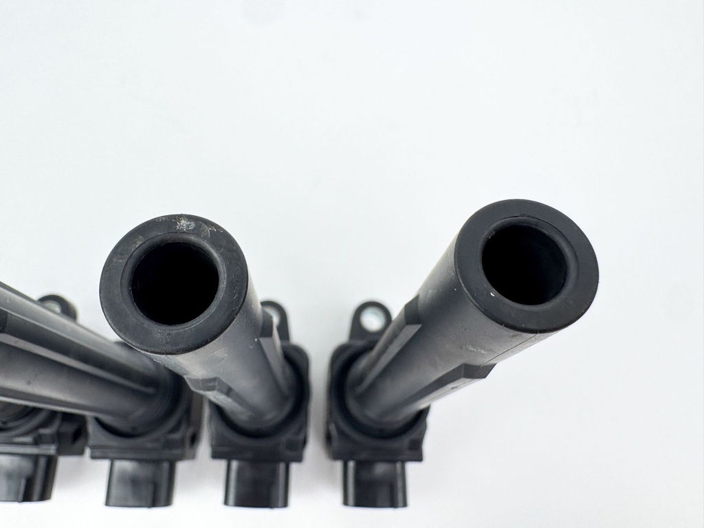 2013 Yamaha 250 HP 4 Stroke Outboard Ignition Coil Set 6CB-82310-00-00 OEM