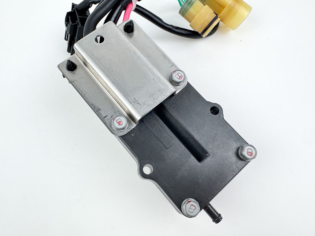 2013 Yamaha 250 HP 4 Stroke Outboard Rectifier & Regulator 6CB-81960-00-00 OEM