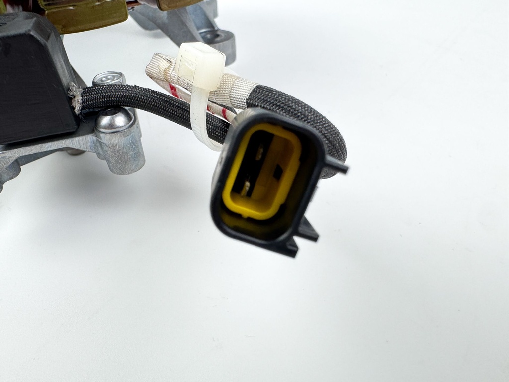 2013 Yamaha 250 HP 4 Stroke Outboard Stator Assembly 6CB-81410-00-00 OEM