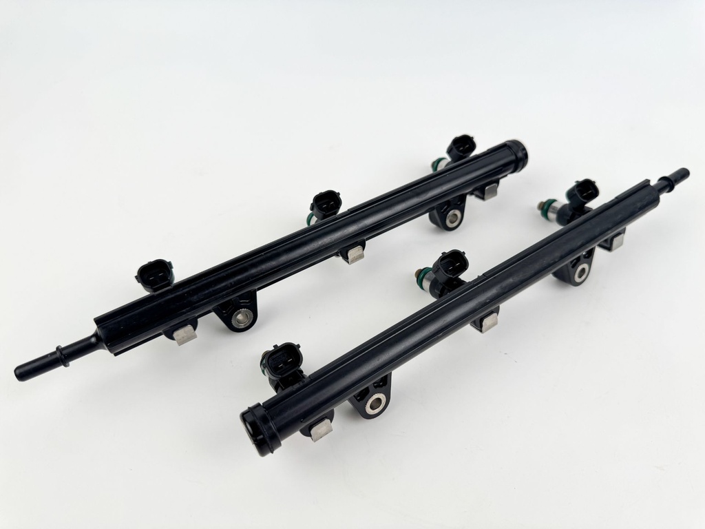 2013 Yamaha 250 HP 4 Stroke Outboard Fuel Injector Set W/ Rail 6AW-13761-00-00 OEM