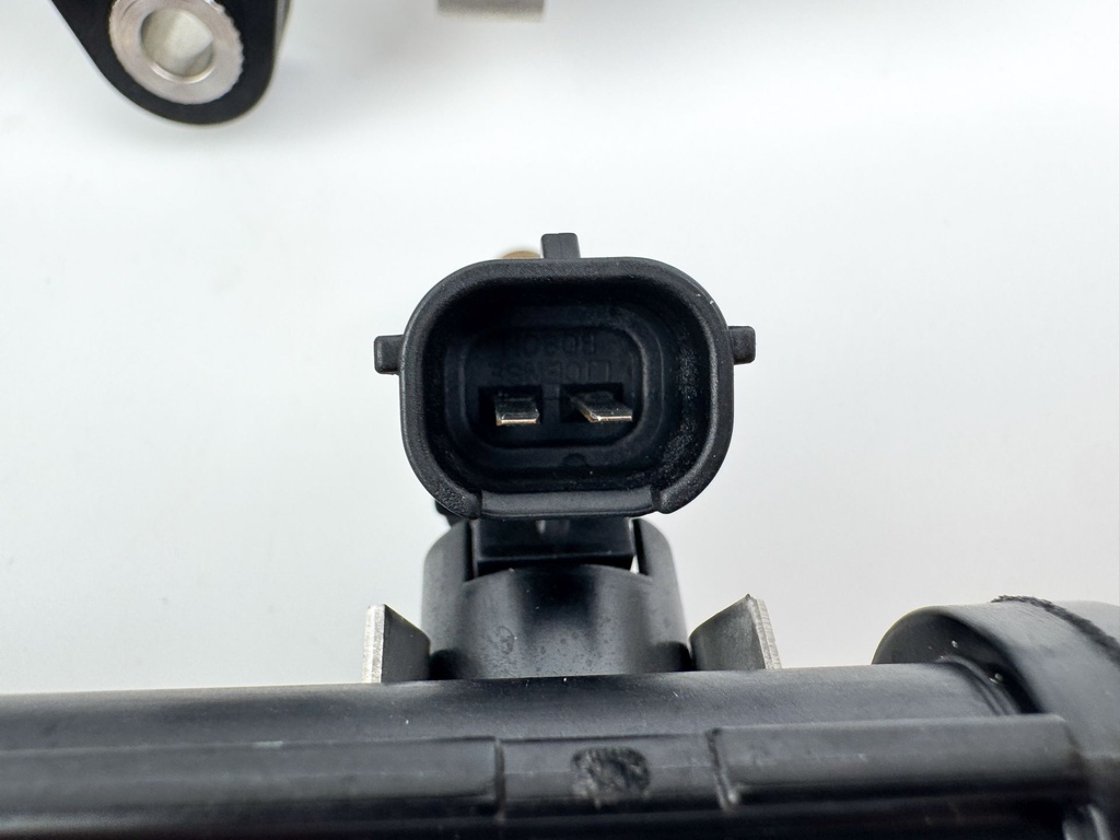 2013 Yamaha 250 HP 4 Stroke Outboard Fuel Injector Set W/ Rail 6AW-13761-00-00 OEM