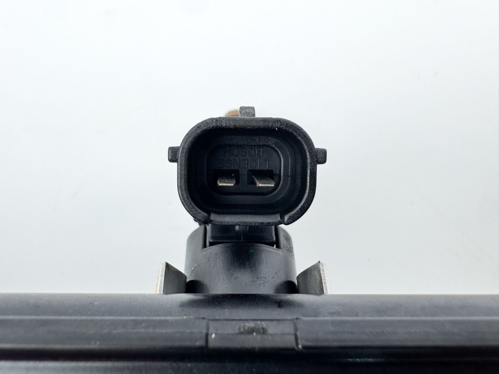 2013 Yamaha 250 HP 4 Stroke Outboard Fuel Injector Set W/ Rail 6AW-13761-00-00 OEM