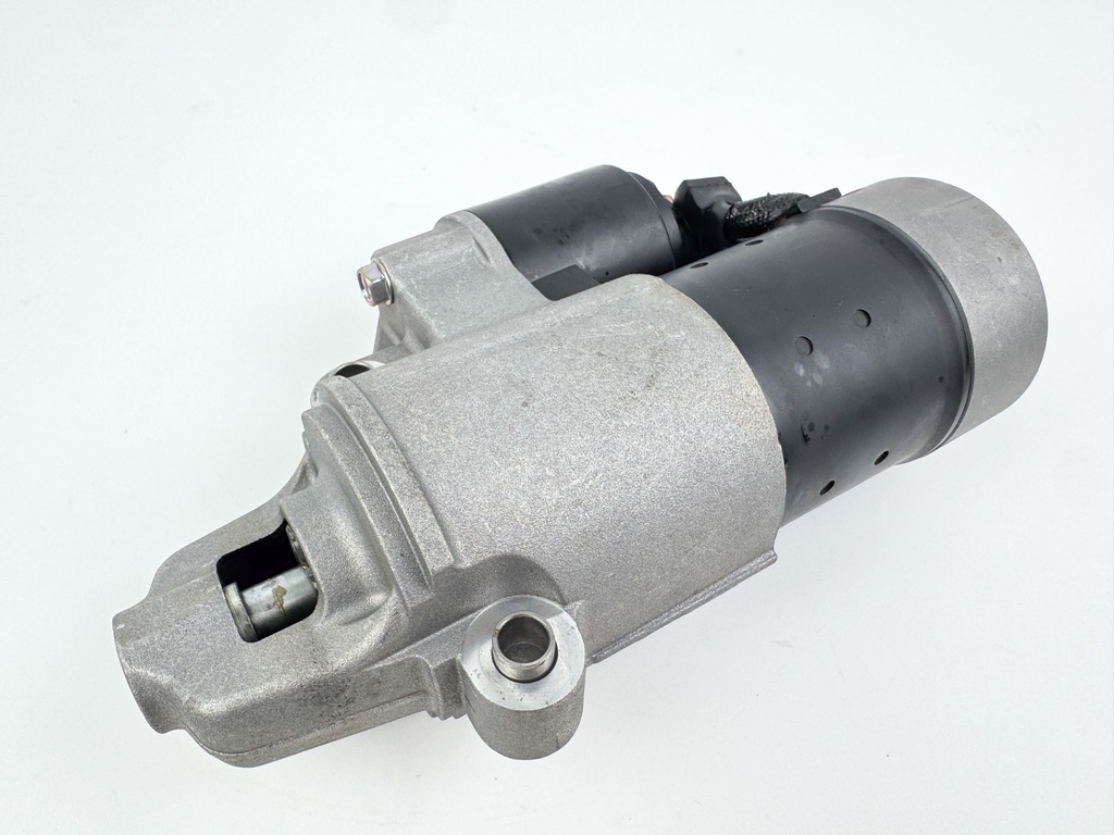 2013 Yamaha 250 HP 4 Stroke Outboard Starter Motor 6CB-81800-00-00 OEM