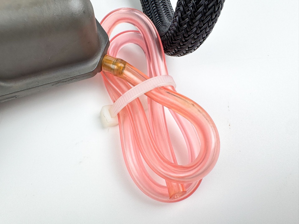 2013 Yamaha 250 HP 4 Stroke Outboard VST Float Chamber Assembly 6CB-14180-05-00 OEM