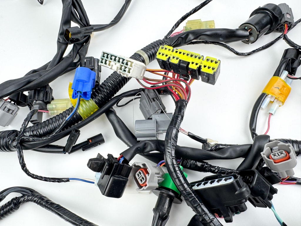 2013 Yamaha 250 HP 4 Stroke Outboard Engine Wire Harness 6CB-82590-02-00 OEM