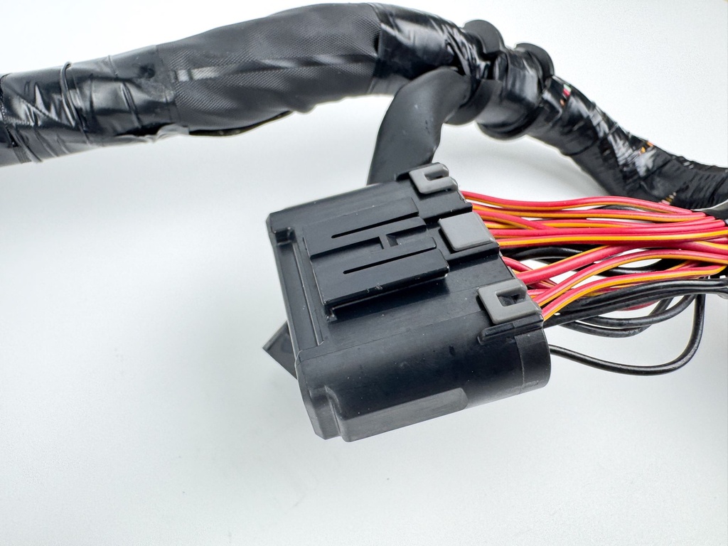 2013 Yamaha 250 HP 4 Stroke Outboard Engine Wire Harness 6CB-82590-02-00 OEM