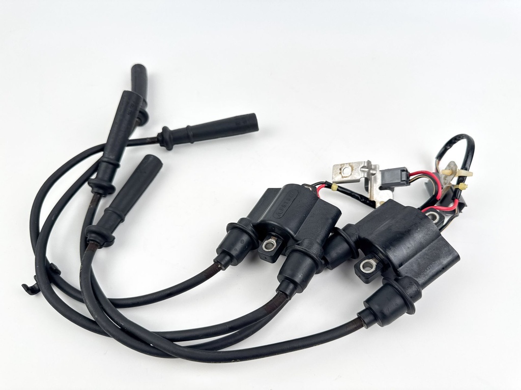 2004 Yamaha 150 HP 4 Stroke Outboard Ignition Coil Set 63P-82310-00-00 OEM
