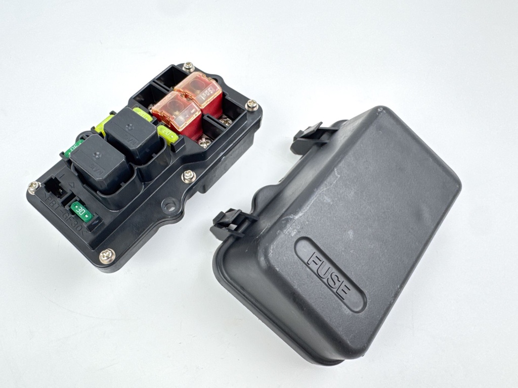 04-14 Yamaha 150HP 4 Stroke Outboard Fuse Box Assembly 63P-82170-00-00