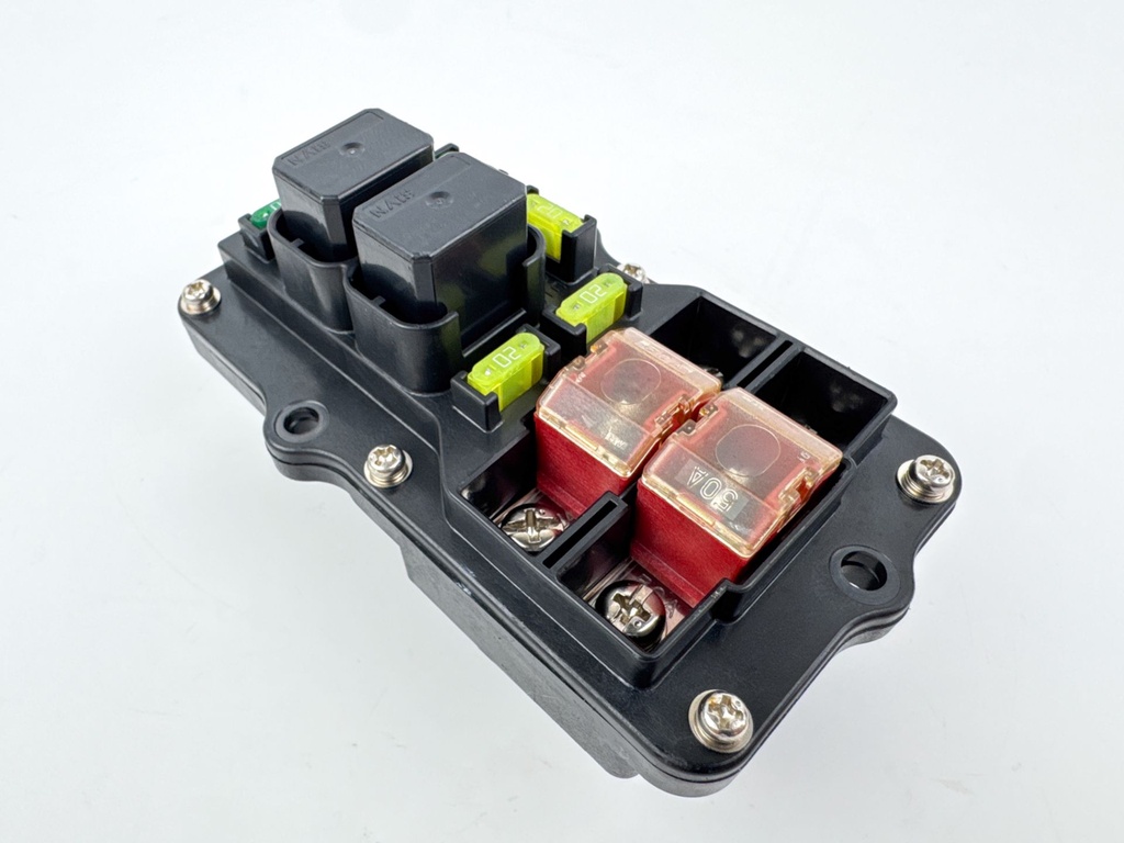04-14 Yamaha 150HP 4 Stroke Outboard Fuse Box Assembly 63P-82170-00-00