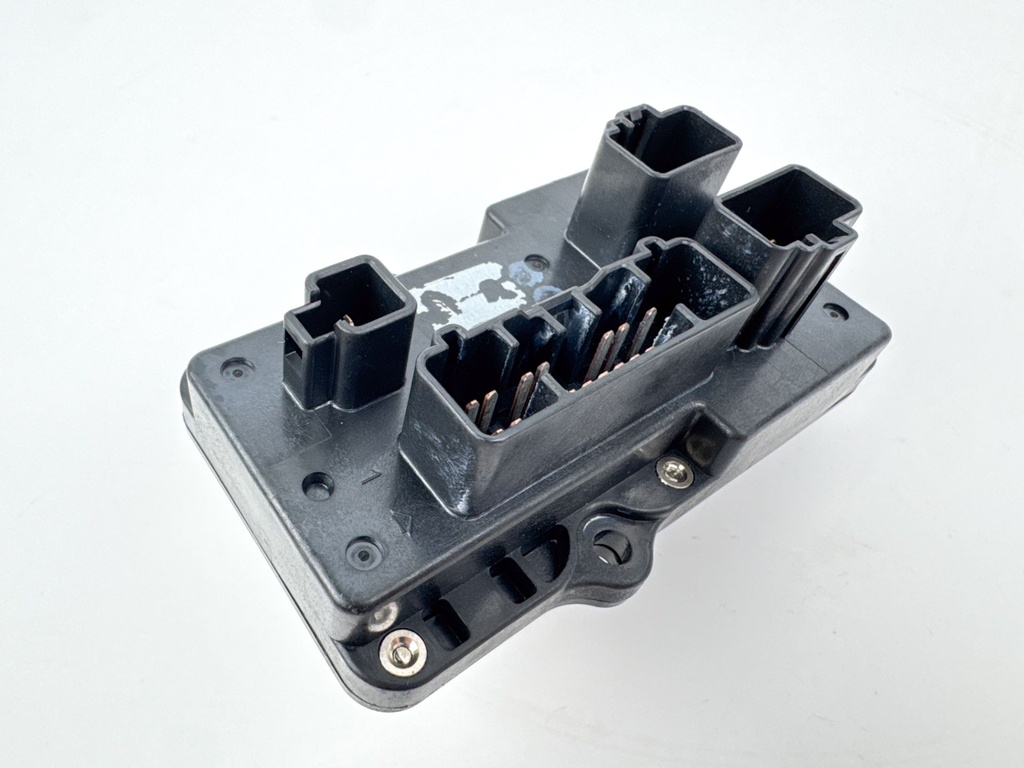 04-14 Yamaha 150HP 4 Stroke Outboard Fuse Box Assembly 63P-82170-00-00