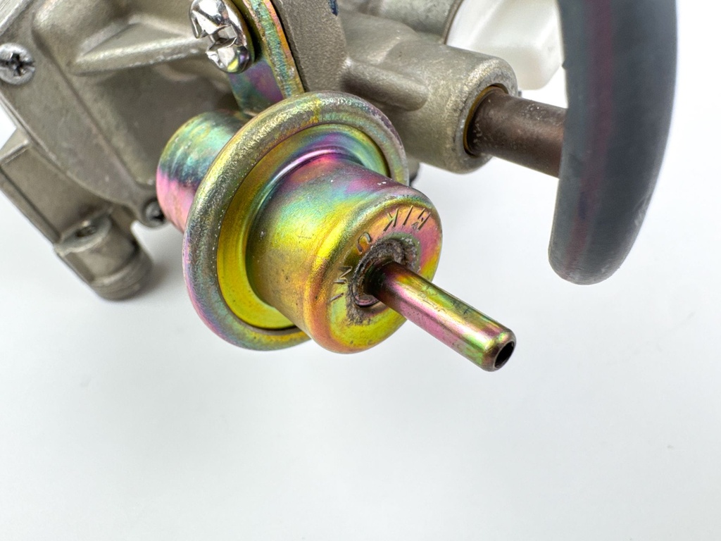 2004 Yamaha 150 HP 4 Stroke Outboard VST Float Chamber Assembly - Tested