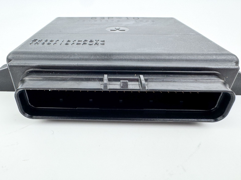 2004 Yamaha 150 HP 4 Stroke ECU Engine Control Unit 63P-8591A-10-00 37 Hours