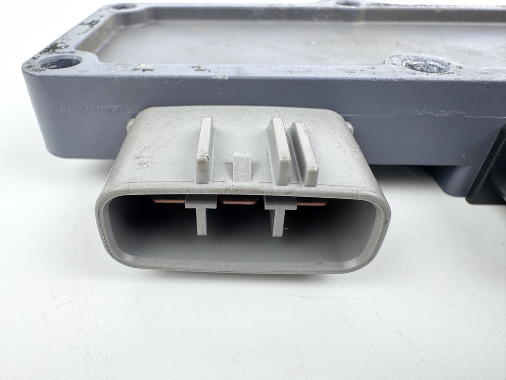 2004 Yamaha 150 HP 4 Stroke Outboard Rectifier & Regulator 63P-81960-00-00 OEM