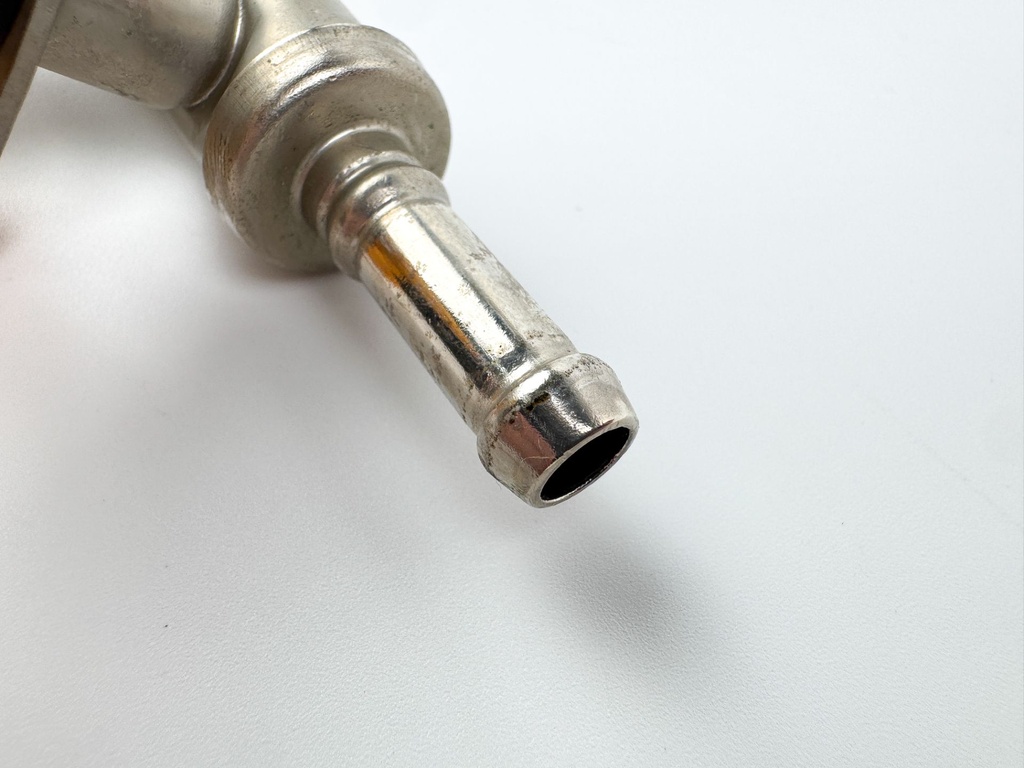 2004 Yamaha 150 HP 4 Stroke Outboard Fuel Injector Set W/ Rail 63P-13761-00-00 OEM