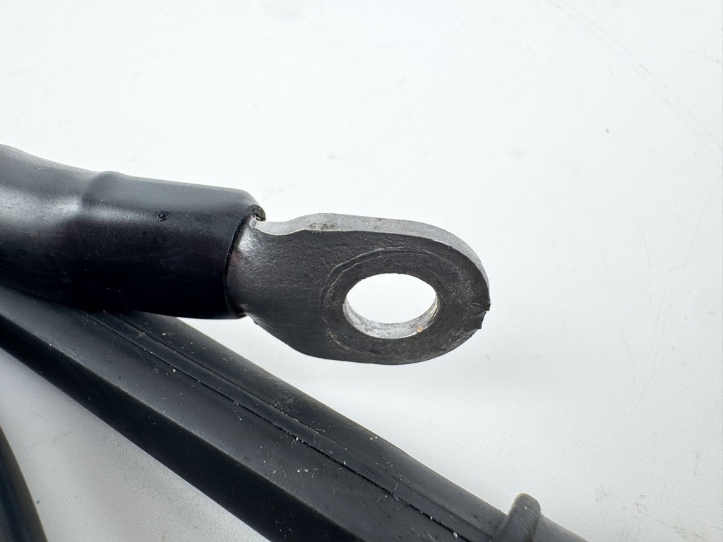 2004 Yamaha 150 HP 4 Stroke Outboard Battery Cables 63P-82105-00-00 OEM