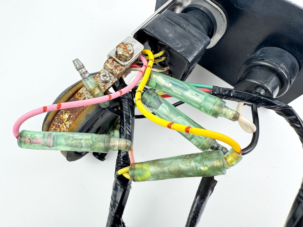 Yamaha Outboard Single Engine Key Switch & Key