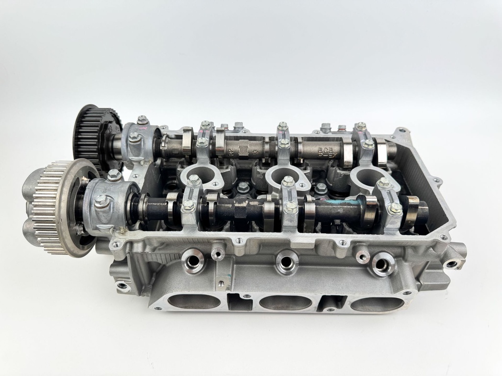 2013 Yamaha 250 HP 4 Stroke Outboard Port Cylinder Head 6CB-W009C-00-00 OEM