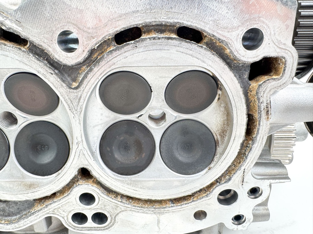 2013 Yamaha 250 HP 4 Stroke Outboard Port Cylinder Head 6CB-W009C-00-00 OEM