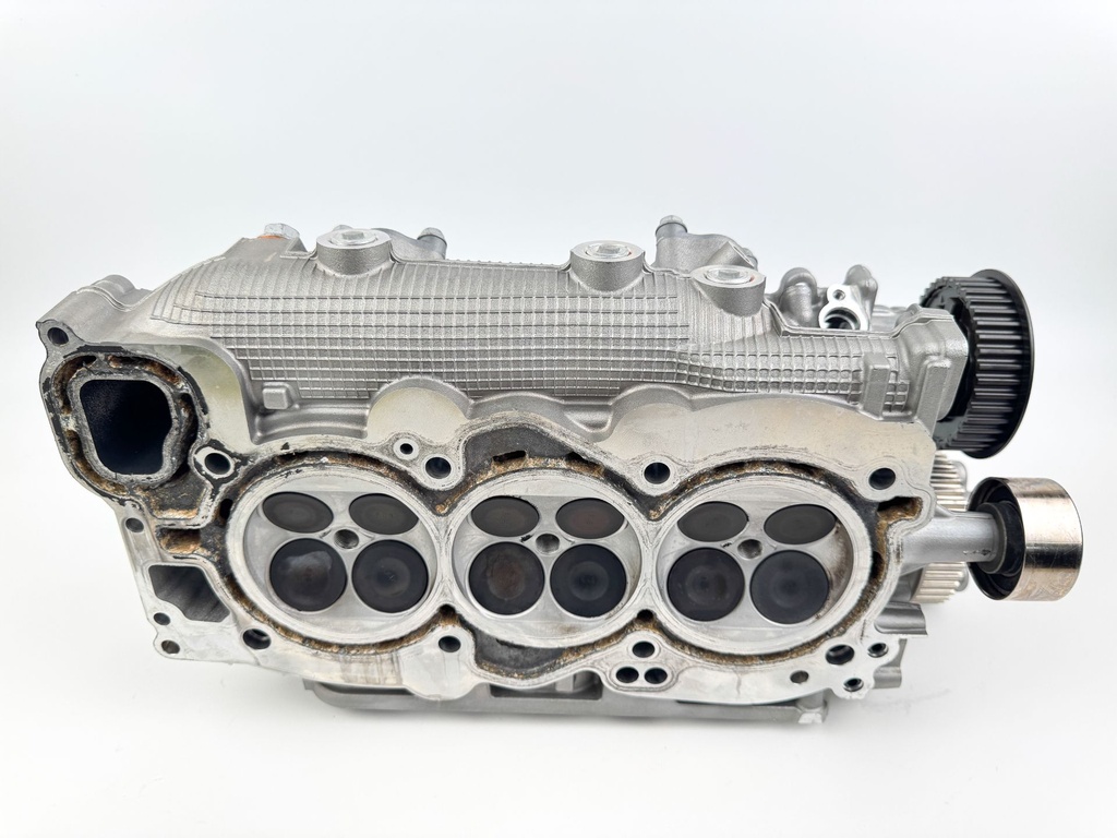 2013 Yamaha 250 HP 4 Stroke Outboard Port Cylinder Head 6CB-W009C-00-00 OEM