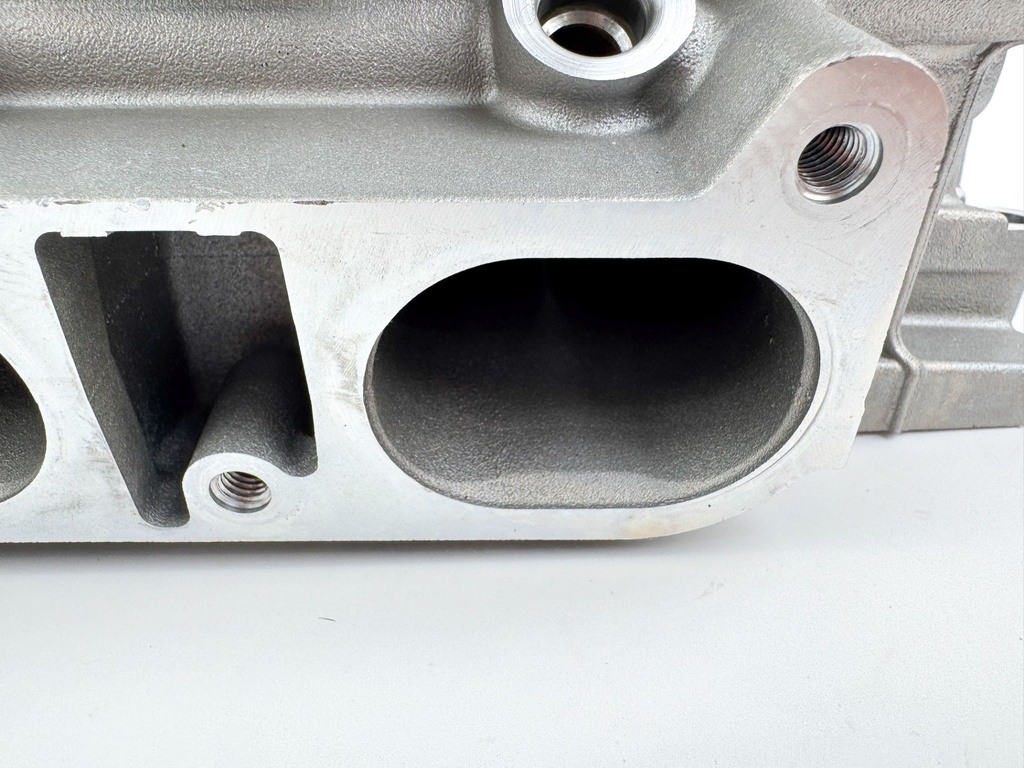 2013 Yamaha 250 HP 4 Stroke Outboard Port Cylinder Head 6CB-W009C-00-00 OEM