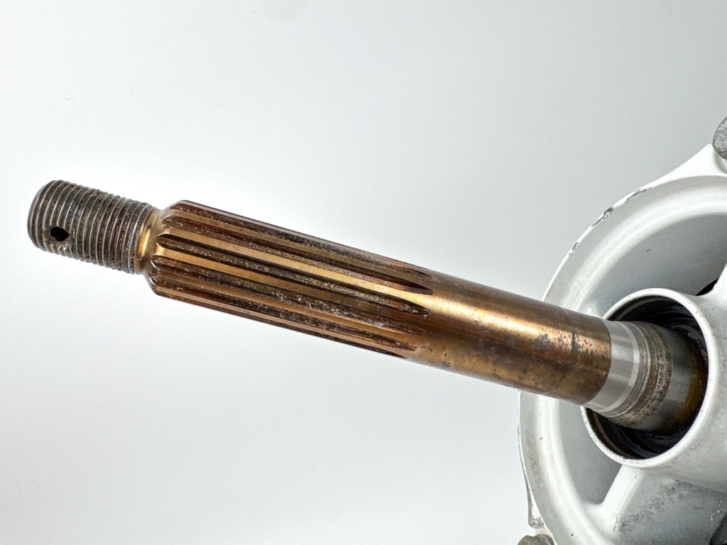 2006 + Suzuki DF 150 175 200A 25" XL Lower Unit Gear Case RH