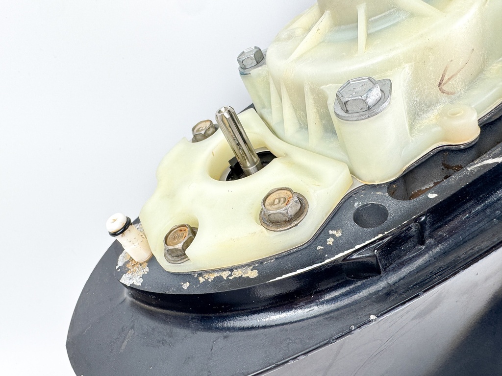 2010+ Yamaha VF 200 225 250 HP SHO VMAX 20" Outboard Lower Unit Gear Case