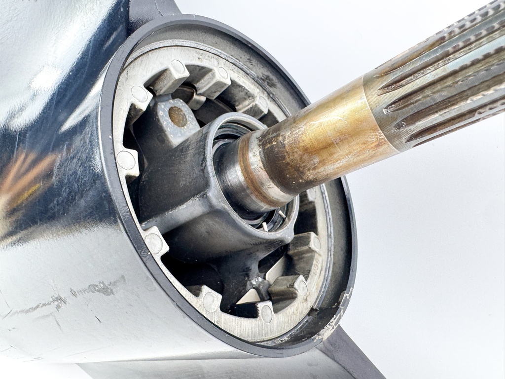 2010+ Yamaha VF 200 225 250 HP SHO VMAX 20" Outboard Lower Unit Gear Case