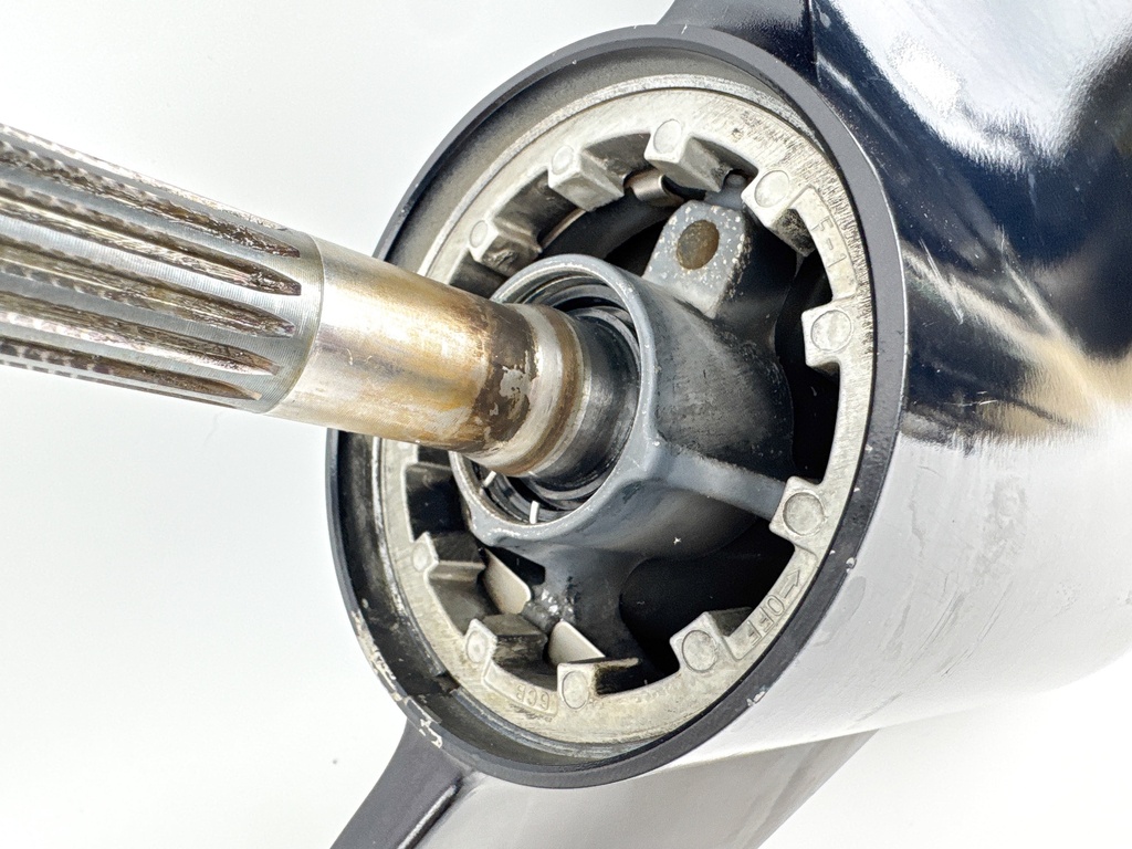 2010+ Yamaha VF 200 225 250 HP SHO VMAX 20" Outboard Lower Unit Gear Case