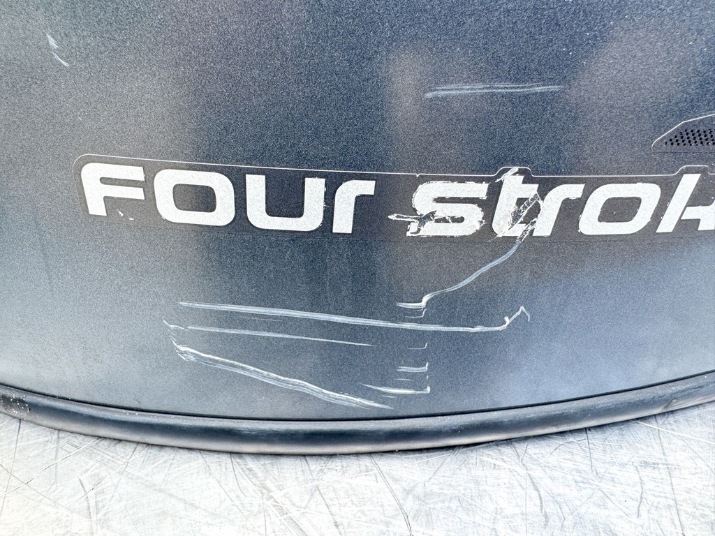 2006 Yamaha 90 HP 4 Stroke Outboard Top Cowling 6D8-42610-01-00 OEM