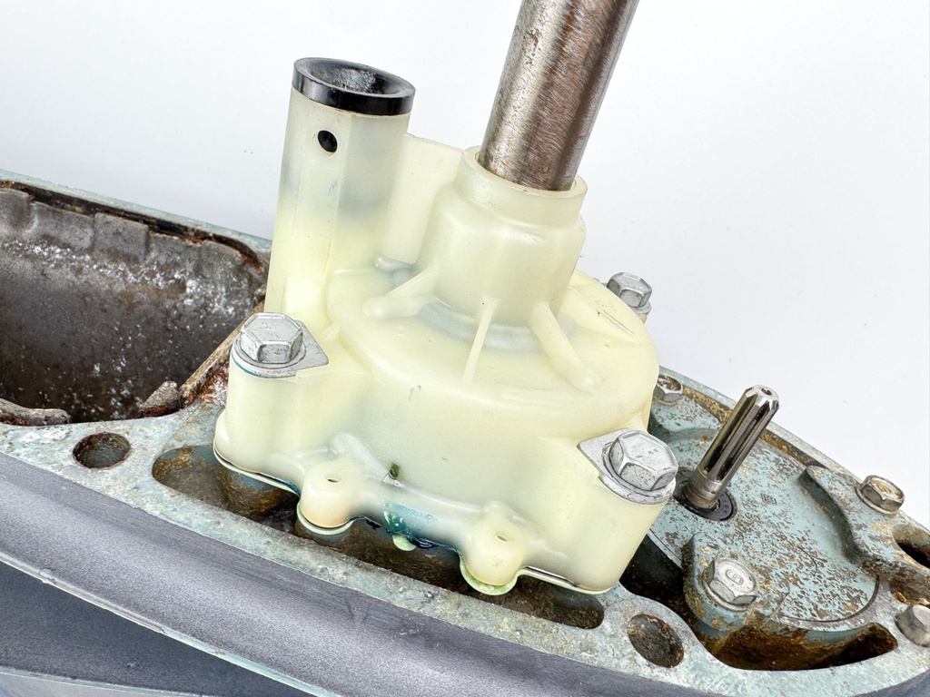 Yamaha 250 225 HP 2 Stroke Outboard 25" XL Lower Unit Gear Case 1990-2005