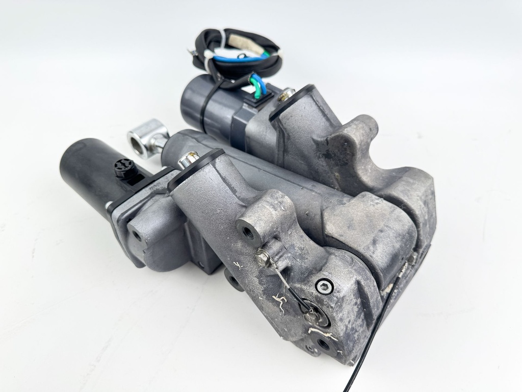 Yamaha V8 F 300 350 HP Outboard Power Trim Tilt Unit 6AW-43800-05-00