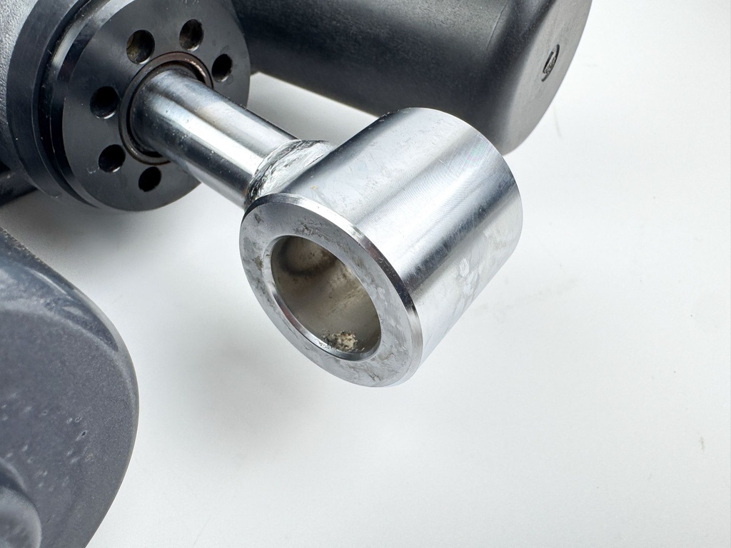 Yamaha V8 F 300 350 HP Outboard Power Trim Tilt Unit 6AW-43800-05-00