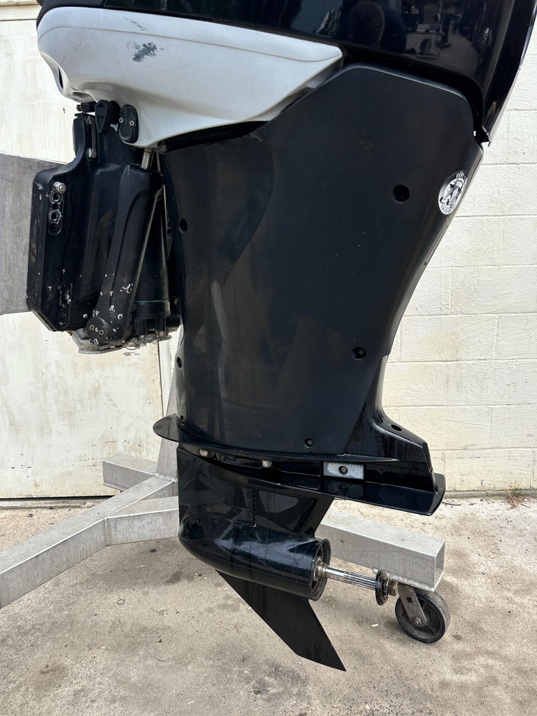 2006 Mercury 275 HP 4 Stroke Outboard Engine Complete  OEM